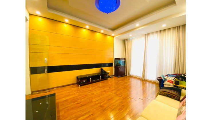 Bán nhà riêng phố Văn Cao - Ba Đình, ngõ ô tô vài bước ra phố - DT 80m2 x 5 tầng – Giá chào 16 tỷ